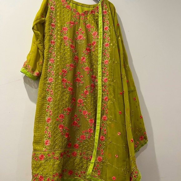 Indian Pakistani Embroidery salwar Kameez suit - Picture 1 of 5